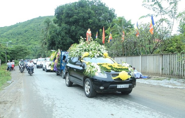 Cung tống kim quan HT.Thích Trí Tâm nhập bảo tháp ảnh 9 1__11__127218925_jpg.jpg