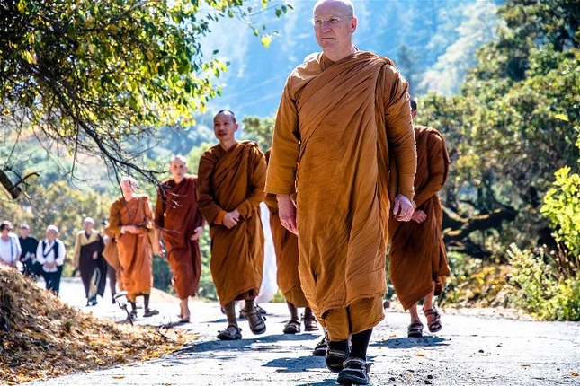 Amonasteryburn (3).jpg