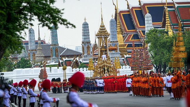 hoa-tang-vua-thai-lan22-1509012497793.jpg