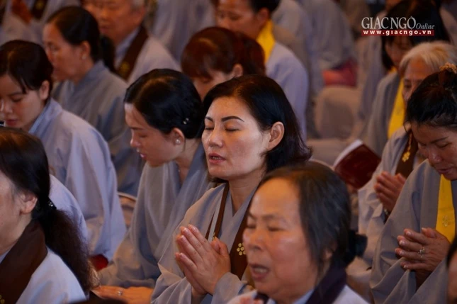 Tung kinh chieu (11).jpg