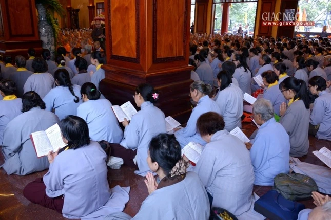 Tung kinh chieu (15).jpg