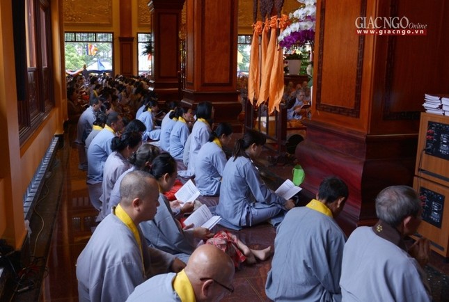 Tung kinh chieu (17).jpg