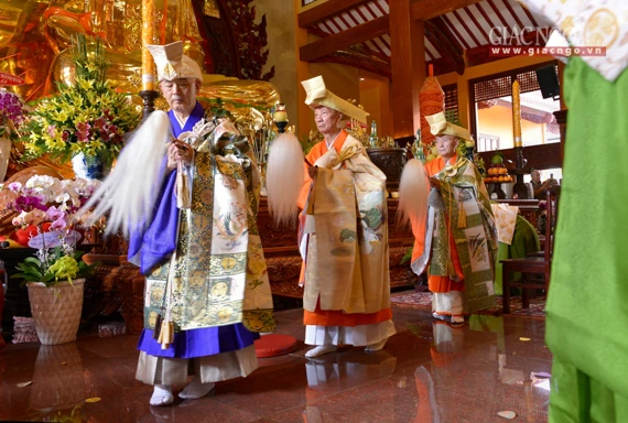 Ta on Tam Bao va Le Tan hoa (29).jpg