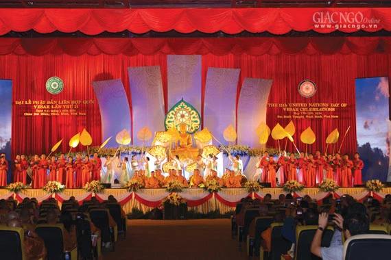 Dang cai Vesak-X.jpg