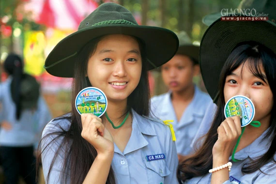 Trai Lục hoa-X.jpg