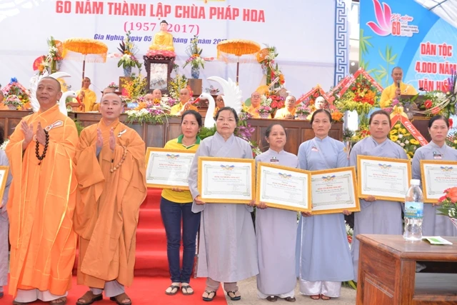 dai le ky niem 60 nam (29).JPG