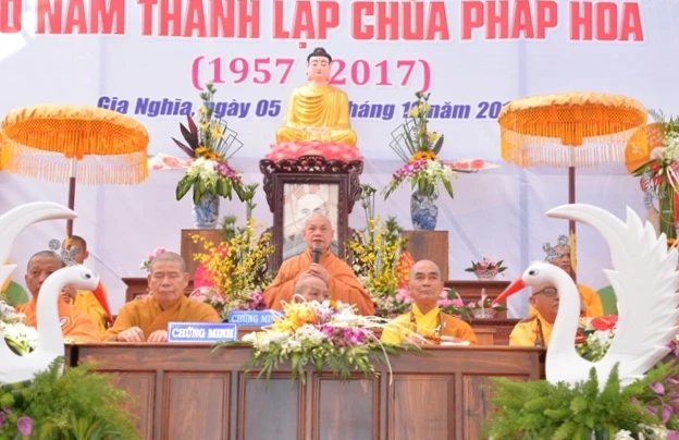 dai le ky niem 60 nam (31).JPG