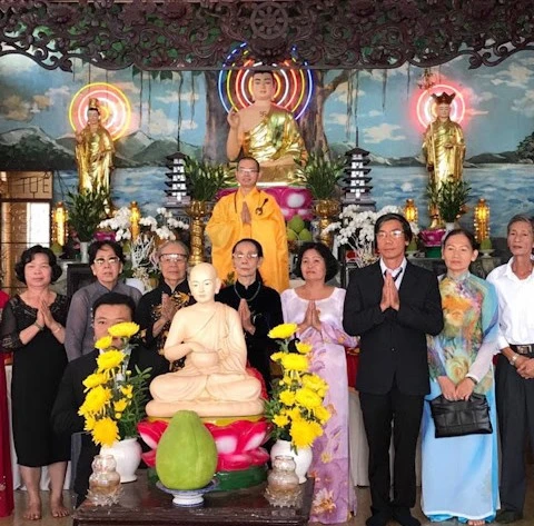 hangthuan 1.jpg