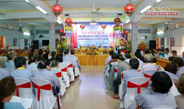Q8tongket1.jpg