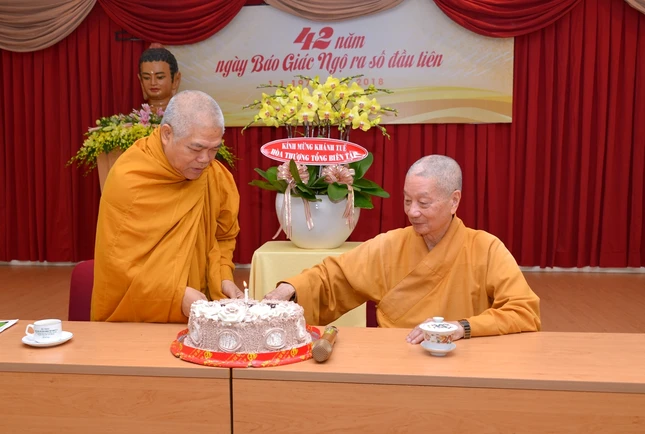 BGN -Ky niem 42 nam  (8).JPG