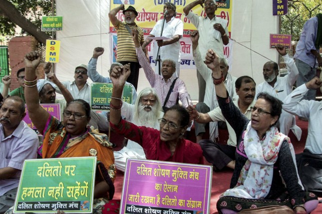 dalits.jpg
