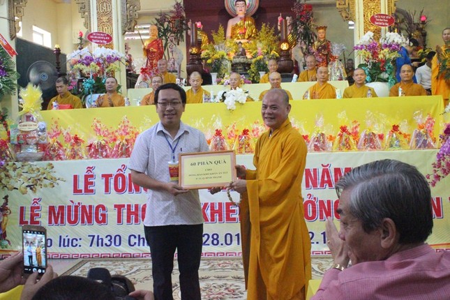 Chùa Hòa Khánh hướng dẫn Phật tử tu, làm từ thiện ảnh 3 6hk.jpg