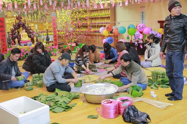 tet-viet-tren-dat-han2_Copy.jpg