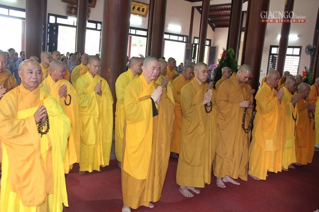 Phật giáo TT-Huế cầu nguyện quốc thái dân an ảnh 5 6.jpg