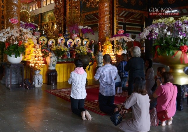 Ram thang Gieng (1).jpg