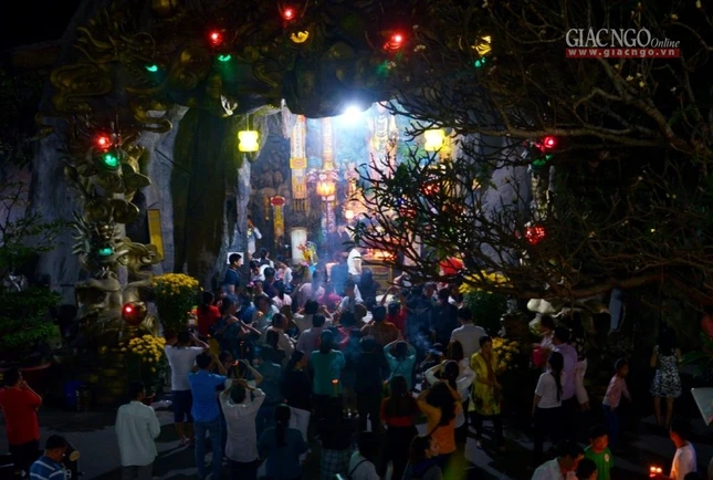 Ram thang Gieng (18).jpg