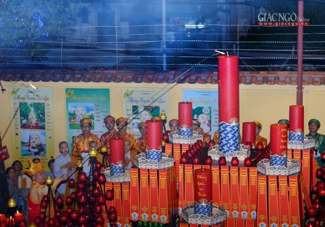 Ram thang Gieng (22).jpg