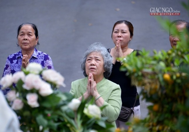 Ram thang Gieng (3).jpg