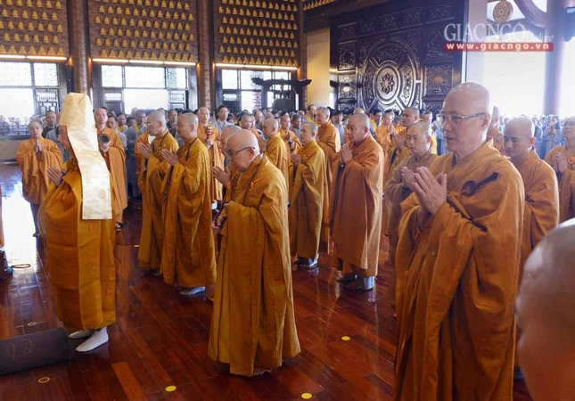 Khai dan Duoc Su - chua Hue nghiem (13).jpg