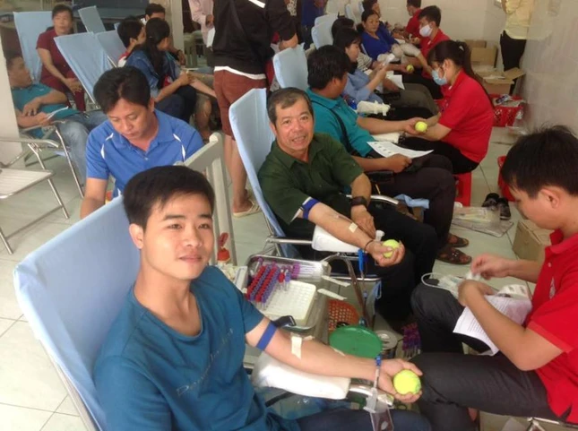 Canh hien mau tai TTYT huyen  TN.jpg