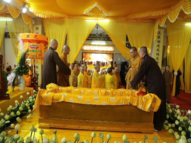 Lễ nhập kim quan Đại lão HT.Thích Thanh Sam ảnh 8 img_9499_1.jpg