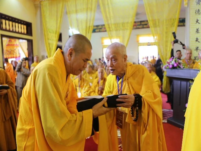 Lễ nhập kim quan Đại lão HT.Thích Thanh Sam ảnh 10 img_9585_jpg.jpg