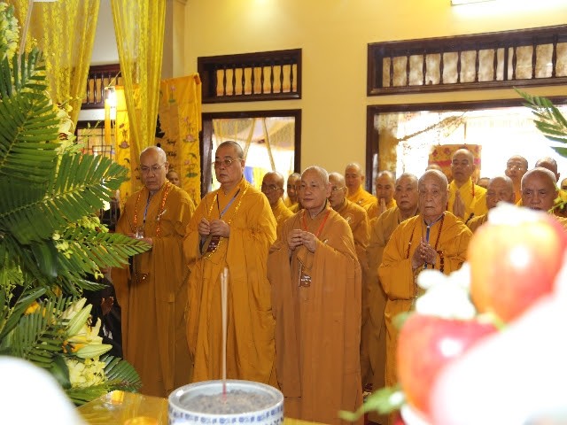 HĐCM, HĐTS viếng tang Đại lão HT.Thích Thanh Sam ảnh 1 img_0319_jpg.jpg