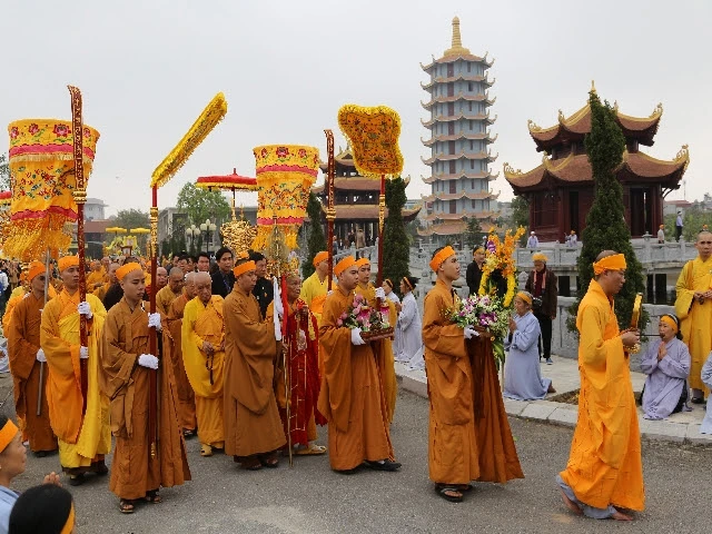 Nhập bảo tháp kim quan Đại lão HT.Thích Thanh Sam ảnh 15 img_0893_jpg.jpg