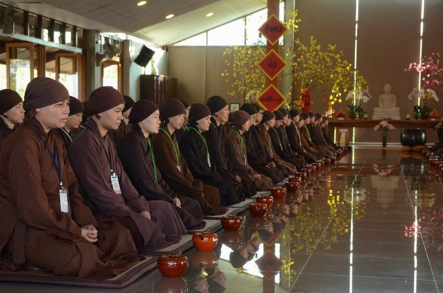 300 Tăng Ni về Làng Mai Thái Lan tu tập ảnh 7 DSC_3705.jpg