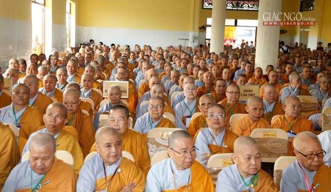 Trang nghiêm lễ tưởng niệm Đức Đại Ái Đạo và chư Ni tiền bối ảnh 11 12.jpg