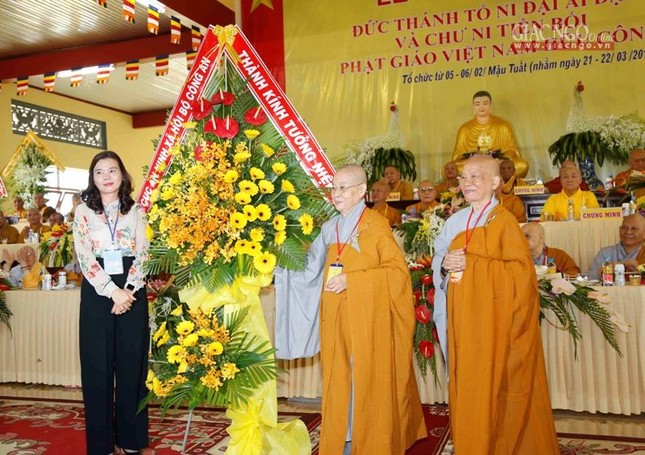 Trang nghiêm lễ tưởng niệm Đức Đại Ái Đạo và chư Ni tiền bối ảnh 17 24.jpg