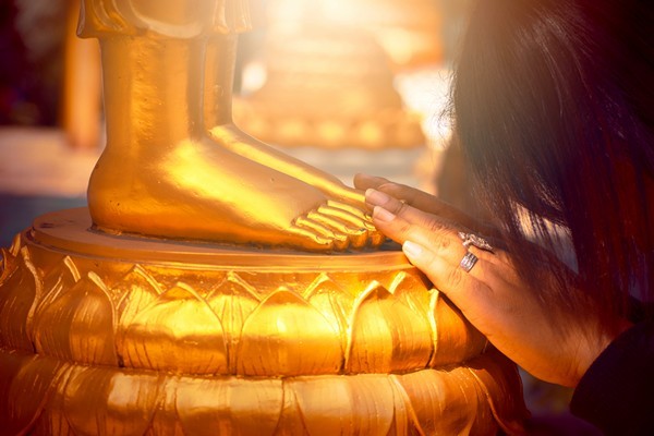 Đức Phật có phủ nhận việc cầu nguyện? ảnh 1 caunguyen.jpg