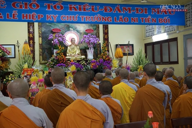 Lễ tưởng niệm Đức Đại Ái Đạo tại chùa Từ Nghiêm ảnh 7 ANh B.JPG