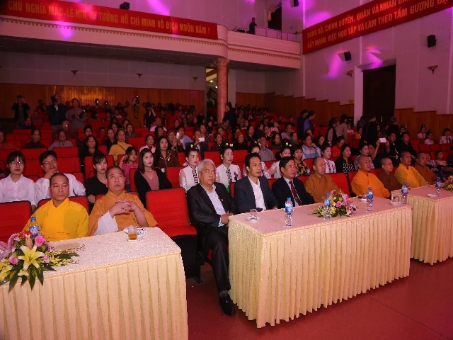 Lễ hội Phật giáo Mùa hoa ban thành công tốt đẹp ảnh 5 img_1572.jpg