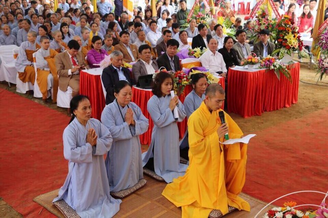 Bổ nhiệm trụ trì, đúc đại hồng chung chùa Vạn Phúc ảnh 3 29547185_.jpg