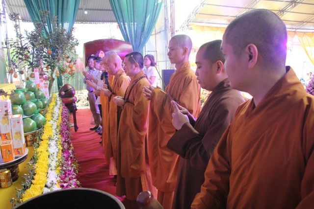 Phật giáo các địa phương tổ chức lễ vía Đức Quan Âm ảnh 6 IMG_0427.JPG