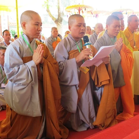 TT-Huế: Chùa Tây Hải chính thức có trụ trì ảnh 2 IMG_0494.JPG