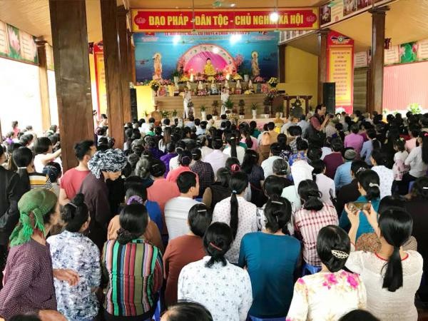 vinh-loc-le-hoi-ruoc-nuoc-co-truyen-chua-phu-bao-an-xuan-mau-tuat-7_jpg_1523612997.jpg