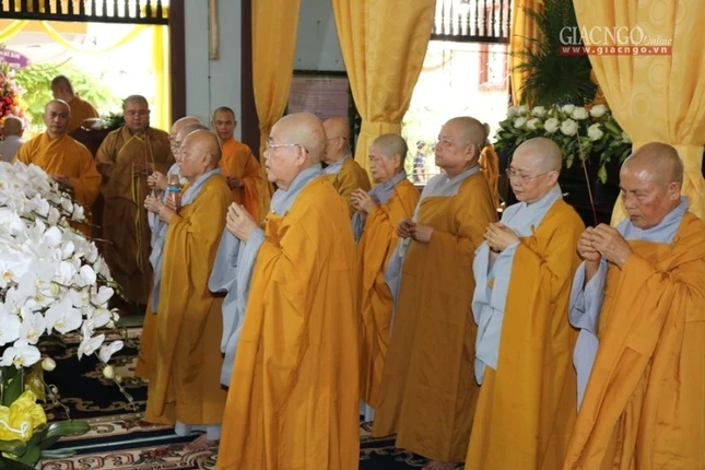 Truy niệm và trà-tỳ nhục thân NT.Thích nữ Tịnh Danh ảnh 10 VT 4.jpg