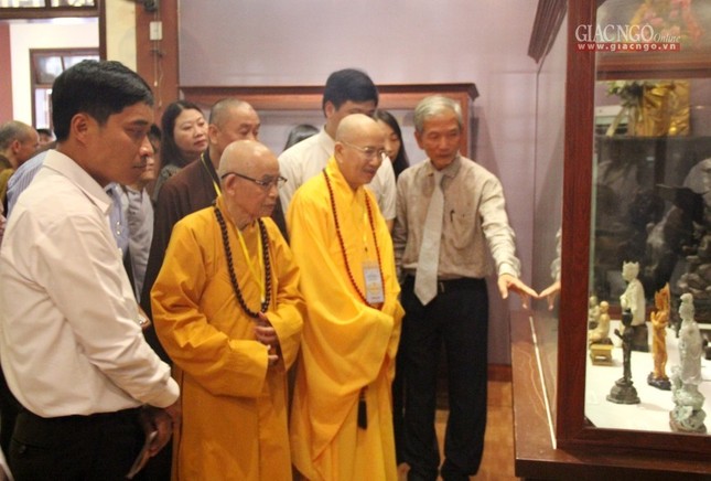 TT-Huế: Khai mạc triển lãm cổ vật Phật giáo ảnh 1 9.jpg