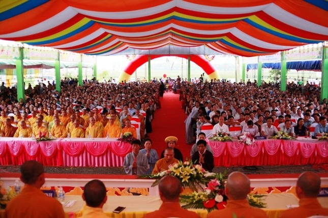 Công bố quyết định bổ nhiệm trụ trì chùa Long Hoa ảnh 5 4.jpg