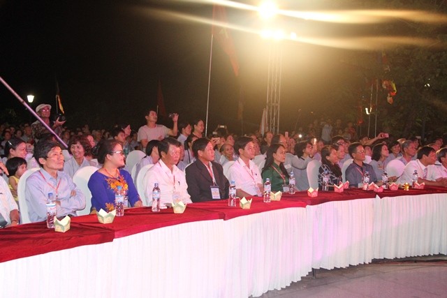 Phật giáo TT-Huế tổ chức lễ hội hoa đăng ảnh 4 9_jpg.jpg