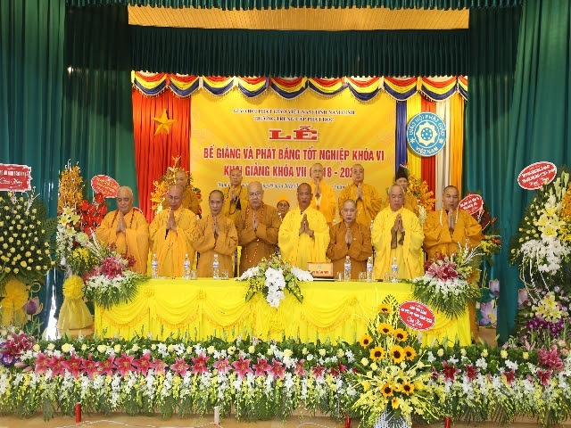 135 Tăng Ni sinh tốt nghiệp Trường TCPH tỉnh Nam Định ảnh 1 img_4515_jpg.jpg