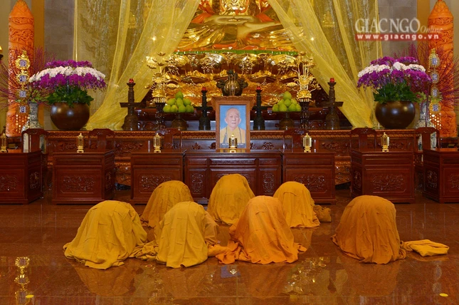 Khoa le sam hoi - thinh Gioi Ban (17).jpg