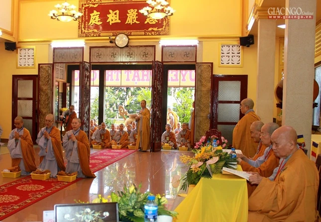 ANH Tu nghiem (7).JPG