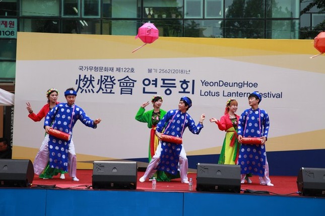 Lễ tắm Phật theo truyền thống VN tại Seoul ảnh 14 van-hoa-phat-giao-quoc-te15_jpg.jpg