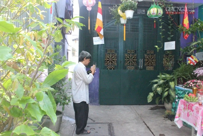 Hẻm lao động nghèo ở Sài Gòn lại đón Đản sinh ảnh 3 6tg.jpg