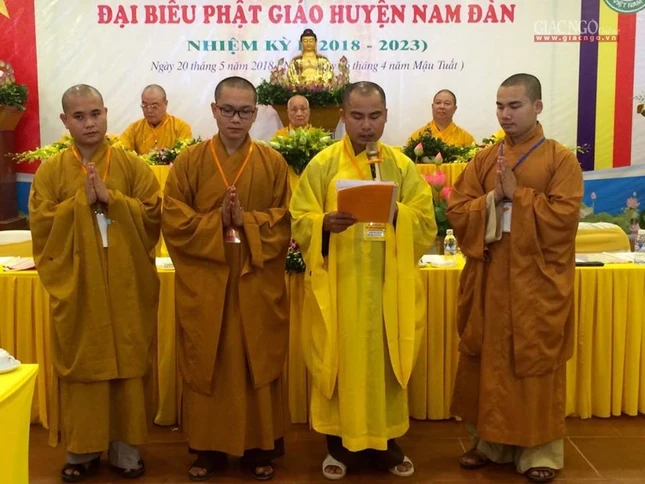 Đại hội Phật giáo huyện Nam Đàn lần thứ nhất ảnh 6 1 namdan08.jpg