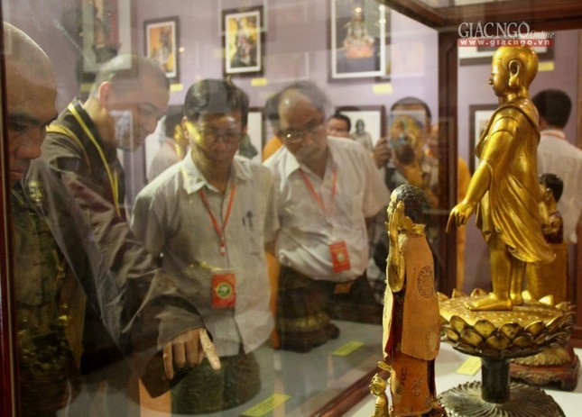 TT-Huế: Lễ khai kinh Pháp hoa nhân tuần lễ Phật đản ảnh 6 1 hue7.jpg