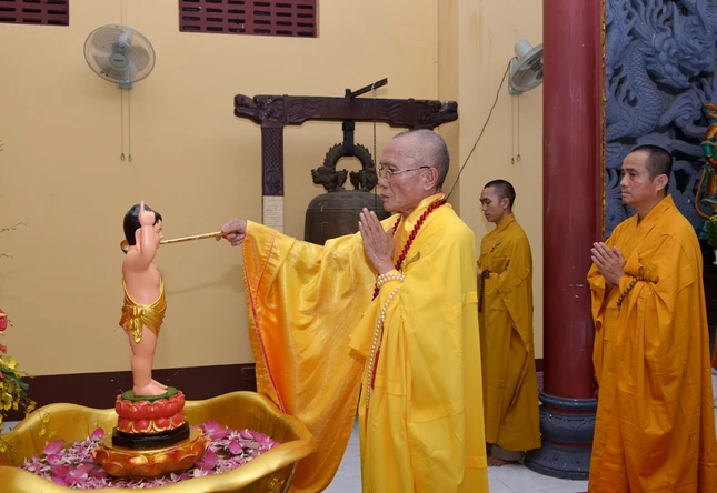 Le tam Phat tai chua Quang Minh (12).JPG